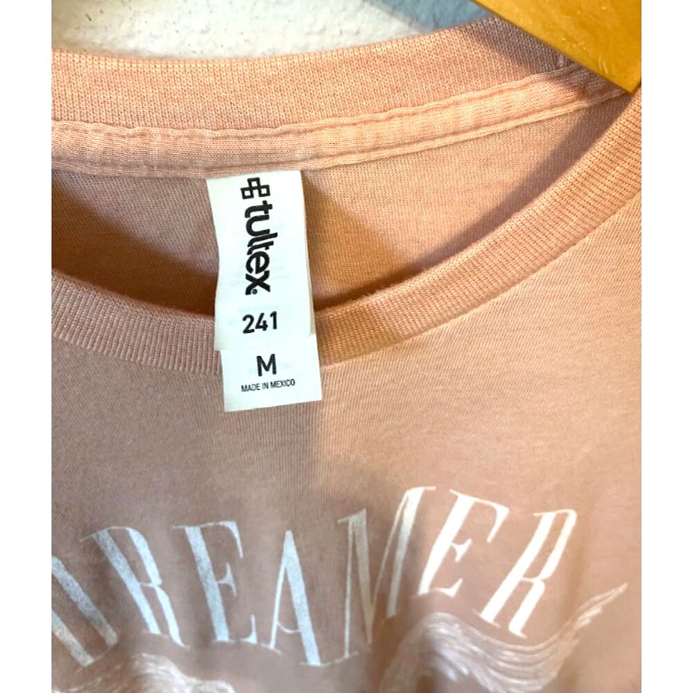 Tultex Pink Dreamer Graphic Tee Angel Wings Casual Streetwear Boho T-ShirtSize M - Picture 4 of 5